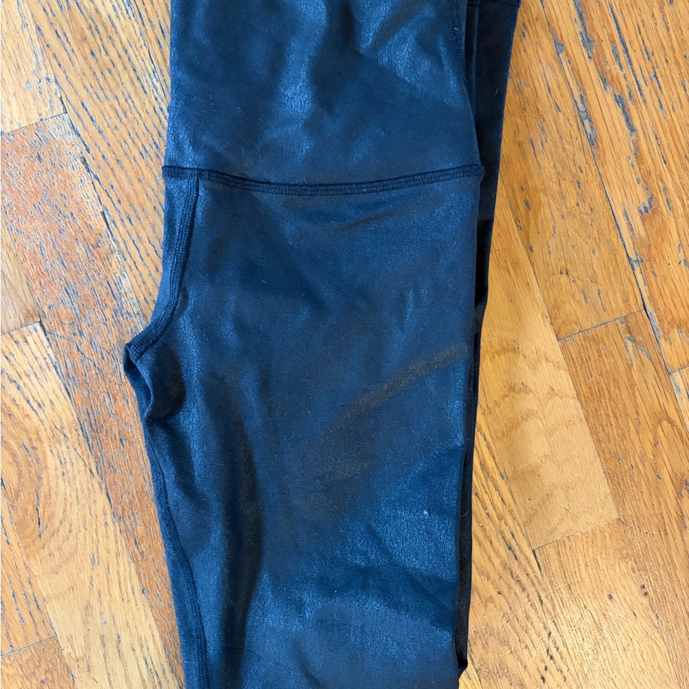 ALO leggings XS faux textured leather